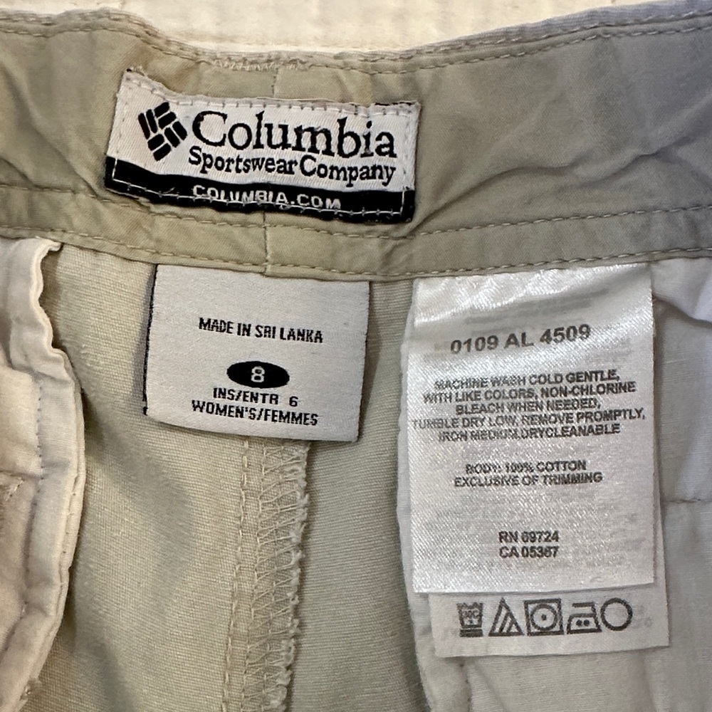 Columbia Women’s Khaki Hiking Shorts Size 8 Lightweight Outdoor GorpCore Utility - Picture 3 of 8